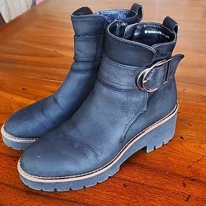 Blondo Waterproof Boots Women's size 6